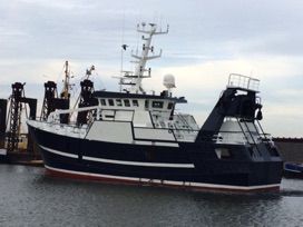 Vishandel Tel's, De Minerva, klaar voor de verre reis naar Suriname